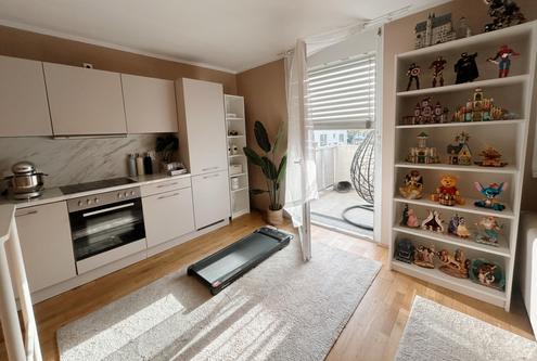 M�BELABL�SE M�GLICH! Single-Wohnung mit gro�em Balkon + Deckenk�hlung