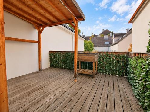 Altbaucharme mit s�dseitiger Terrasse und ganz viel Zuhausegef�hl