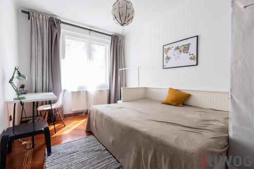 | 100 Meter zum 1. Bezirk & Schottentor | Lichtdurchflutet | Hofseitiges Schlafzimmer |