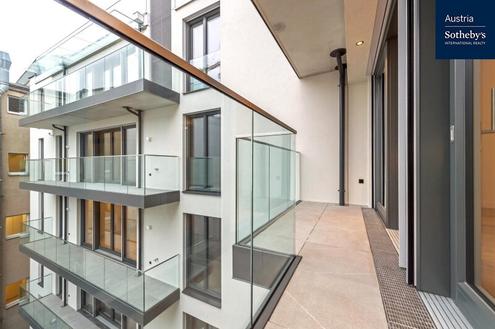 Werder Six: Ihr perfekt aufgeteiltes Apartment mit Balkon und Loggia