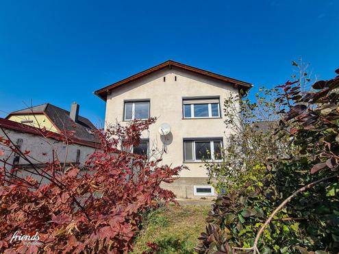 Zweifamilienhaus mit 6 Zimmern, Garten und Gartenhäuschen!