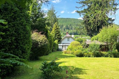 Fr Naturliebhaber! Waldrandlage mit entzckendem Sommerhuschen