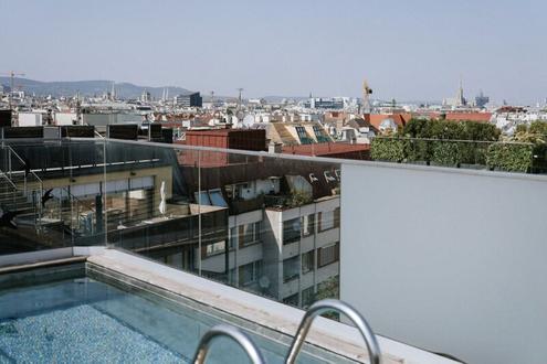 Luxus-Penthouse (inkl. 2 Garagenstellplätze) mit Swimmingpool, Whirlpool und Sauna auf der Dachterrasse - Stephansdomblick!