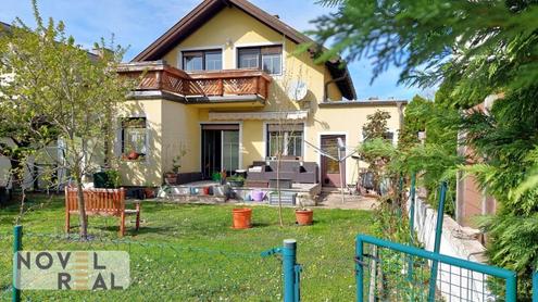 Stilvolles Wohnen in gepflegtem Haus mit Garten und Garage in 1230 Wien - perfekt fr Familien!