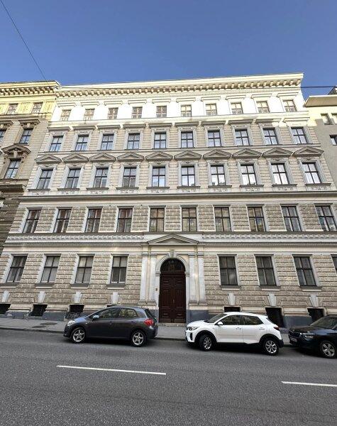 Klassische Fassade Wiener Zinshaus