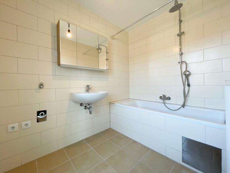 Badezimmer mit WM-Anschluss