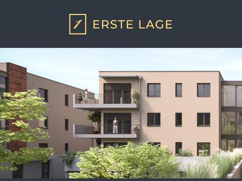 ERSTE LAGE: Helle 73 m Wohnung in Ruhelage mit 12 m Balkon, Wohnzimmer, Kche, zwei Schlafzimmer und Nebenrume