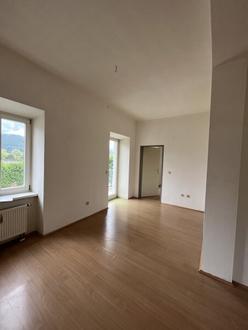 ++ saubere 66 m Wohnung mit Balkon im Ortsteil Prenitz++
