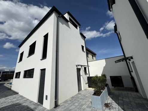 Ihr Traum vom Eigenheim im Herzen von Mdling! Neubau Einfamilienhaus mit grozgiger Freiflche in Ruhelage!