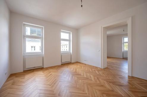 ++NEW++ Completely renovated 2-room APARTMENT in very good location!