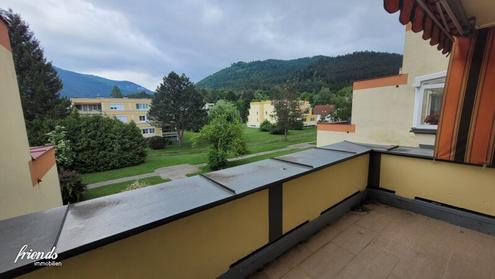 Renovierungsbedrftige Traumwohnung mit schner grozgigen Terrasse und Garage in Waidmannsfeld (nhe Pernitz) - nur 179.000!