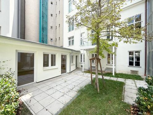 FRISCH SANIERT! Top 2-Zimmer Gartenwohnung mit moderner Ausstattung zu verkaufen!