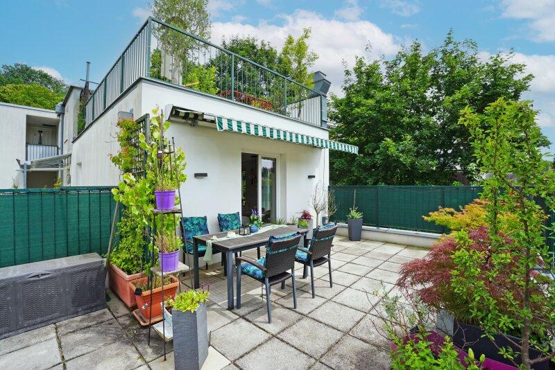 ca. 37 m groe Dachterrasse mit Blick ins Grne und auf Sch