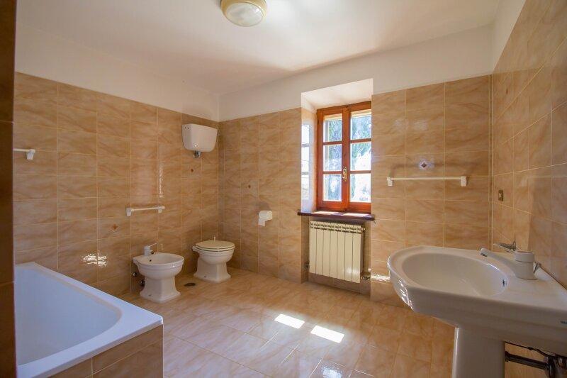 eines der Badezimmer