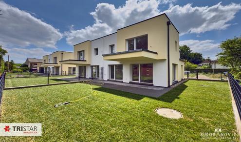 NEU! ++ ERSTBEZUG / ZIEGELMASSIV / SCHÜSSELFERTIG ++ 152,50 m² ++  5 ZIMMER + 2 BALKONE + TERRASSE + EIGENGARTEN + 2 PKW Stellplätze ++