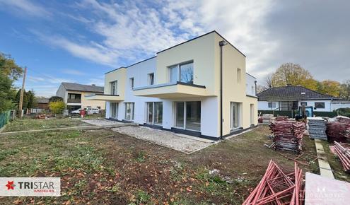 NEU! ++ ERSTBEZUG ++ SCHÜSSELFERTIG ++ 152,50 m² ++  5 ZIMMER + 2 BALKONE + TERRASSE + EIGENGARTEN + 2 PKW Stellplätze ++