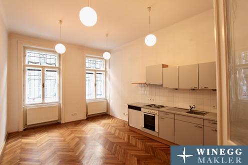 Altbau nächst Burggasse! Westseitige 2,5-Zimmer-Wohnung im Hochparterre