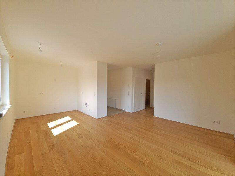 Wohnzimmer mit offener Kche