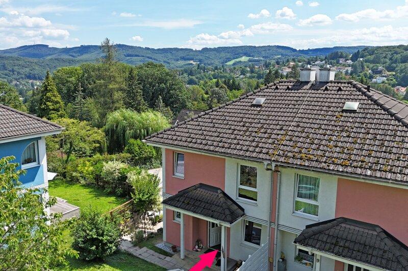 Hausansicht und Aussicht nach Sdosten