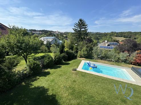 Der Frühling ist da....Traumhaus inkl. Pool und Traumaussicht wartet auf Sie