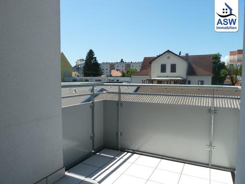 Schöne 2 Zimmer-Wohnung mit Balkon in Ruhelage und Zentrumsnähe