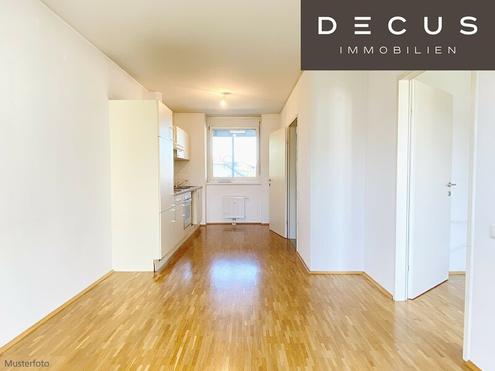 | AKTION 2 MONATE MIETFREI | NÄHE HAUPTBAHNHOF | ZWEI ZIMMER | TOLLE WOHNUNG MIT BALKON