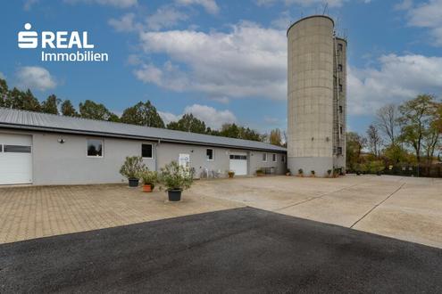 Ertragsobjekt mit Steigerungspotential - voll vermietete Lagerhallen mit Außenflächen, Flugdach, Lagerfläche, 2 Betonsilos und Parkplätzen!