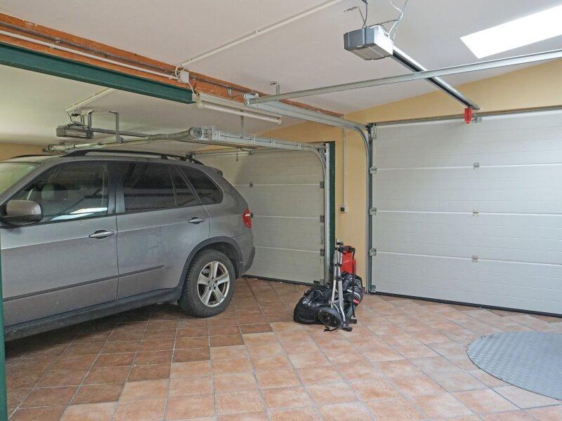 Doppelgarage