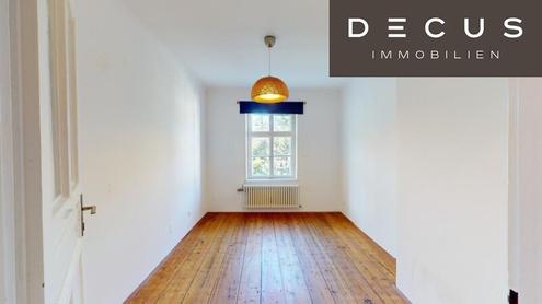 | ZAUBERHAFTE 2 ZIMMER-WOHNUNG IM ALTBAU | 49m² | IDEAL FÜR PÄRCHEN, SINGLES ODER STUDENTEN | MIT BLICK INS GRÜNE | 3.OG | TOP LAGE NÄHE UNI & GEIDORFPLATZ