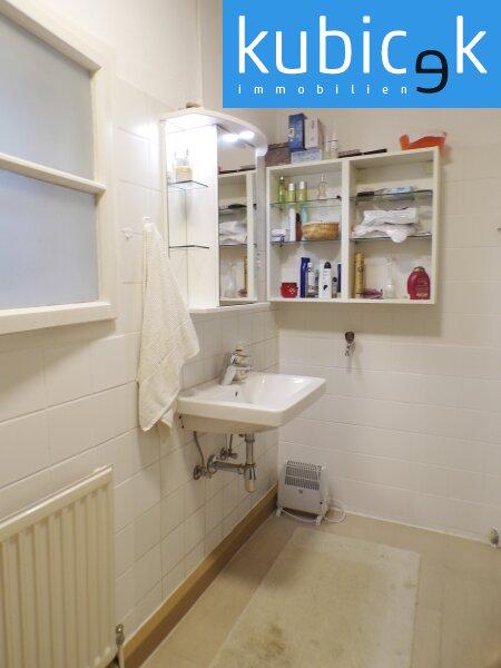 Badezimmer EG