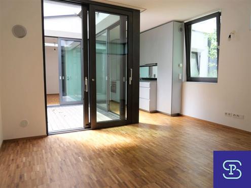 Provisionsfrei: Exklusives 53m² Hofgebäude + 7,4m² Terrasse und Einbauküche - 1160 Wien