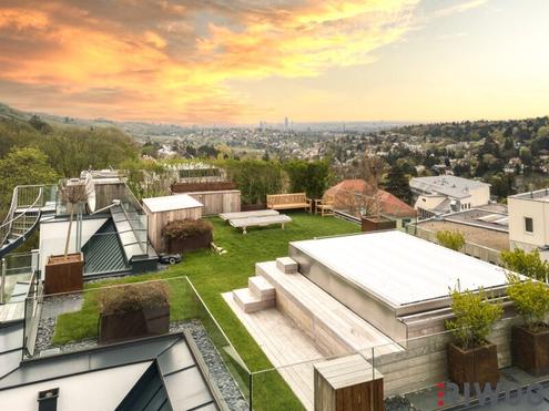 ERSTBEZUG | Spektakuläres Luxus-Penthouse mit traumhaftem Fern- und Stadtblick | Dachgarten mit Pool | Hauseigenes Gym | TG-Stellplatz optional