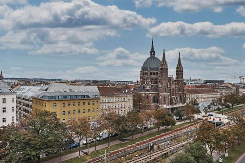 PANORAMABLICK über WIEN! Stilvolle 3,5 Zimmer Wohnung nahe der MARIAHILFER Straße mit MODERNSTER AUSSTATTUNG