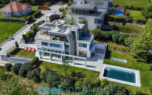 Exklusive Luxusvilla in bester Lage von Gie�h�bl