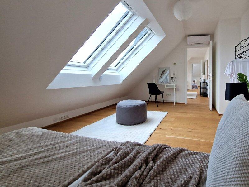 erstes Schlafzimmer