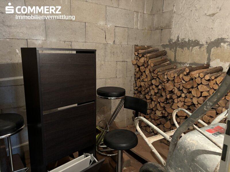 Holzraum Keller