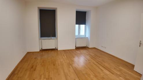 2., Bezirk, Nähe Heinestraße U1, U2,    S-Bahn, Perfekte Grundriss 3 Zimmer, Erdgeschoß. 