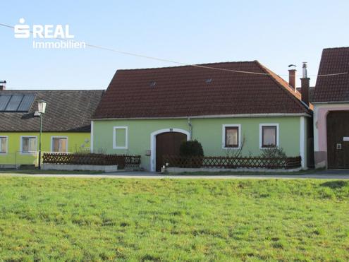 TOP Preis: Landhaus mit umschlossenem Innenhof und Nebengebäuden (FIXPREIS)