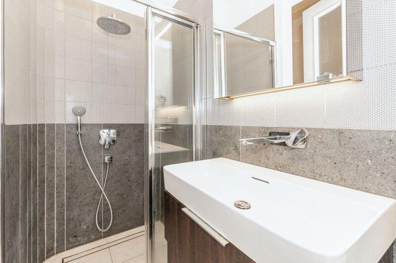Kleineres Badezimmer