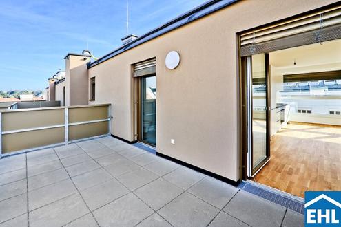 3- Zimmerwohnung mit Dachterrasse und 2 Badezimmern! großzügiges Kellerabteil inkludiert