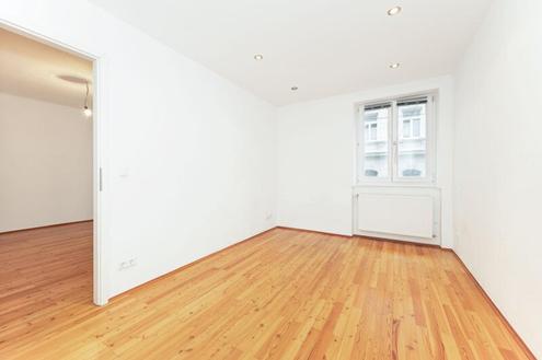 Ruhelage! Geräumige 2-Zimmer-Wohnung in Wieden zu verkaufen!