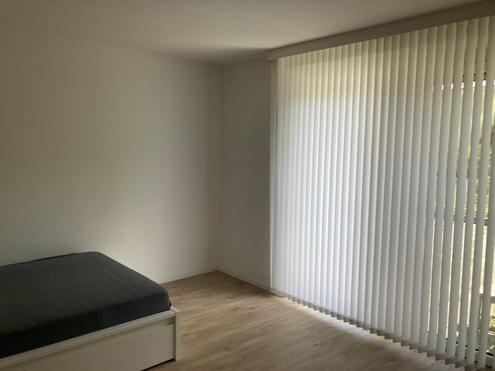 Top Single Wohnung mit 40m² Südterrasse! NEU SANIERT/mit  Garagenplatz!