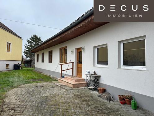 HAUS MIT POTENTIAL - GROSSES GRUNDSTÜCK - RUHIGE LAGE