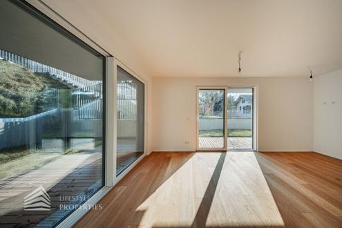 Entzückende 4-Zimmer Wohnung mit Garten und Terrasse, Nähe Neustift am Walde