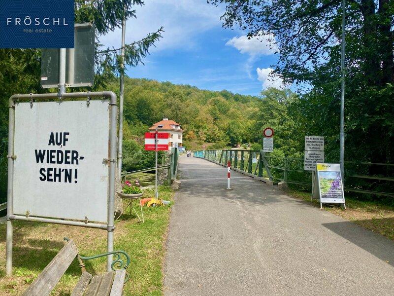 Blick auf die Thayabrcke u. Staatsgrenze - Pic 1