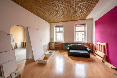 ++NEU++ Sanierungsbedürftige 3-Zimmer Altbau-Wohnung in tolle Lage - großes Potenzial