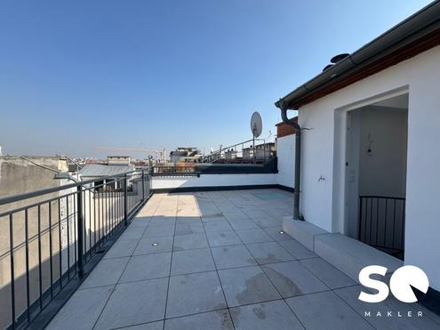 #SQ - ERSTBEZUG: SCHÖNE, HELLE 3-ZIMMER-DACHGESCHOSSWOHNUNG MIT TERRASSE, ca. 40m²
