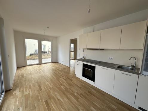 2 Zimmer Wohnung mit Garten, Terrasse und Balkon AB MÄRZ 2025!