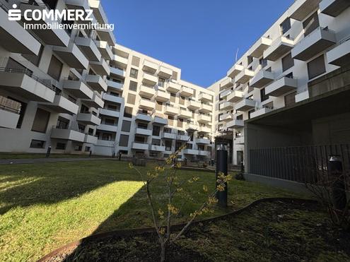 Neuwertige Mietwohnung mit Balkon