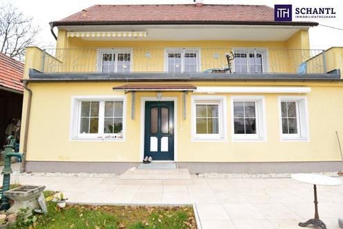 EINFAMILIENHAUS mit atemberaubendem AUSBLICK - Terrasse, Balkon und entzückender Garten mit Obstbäumen